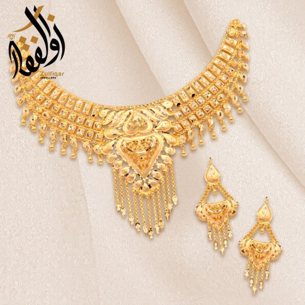 Gold Necklace Design 102